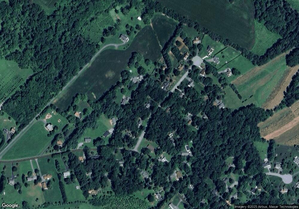 5186 Stone House Village Ct, Sykesville, MD 21784 - photo 1