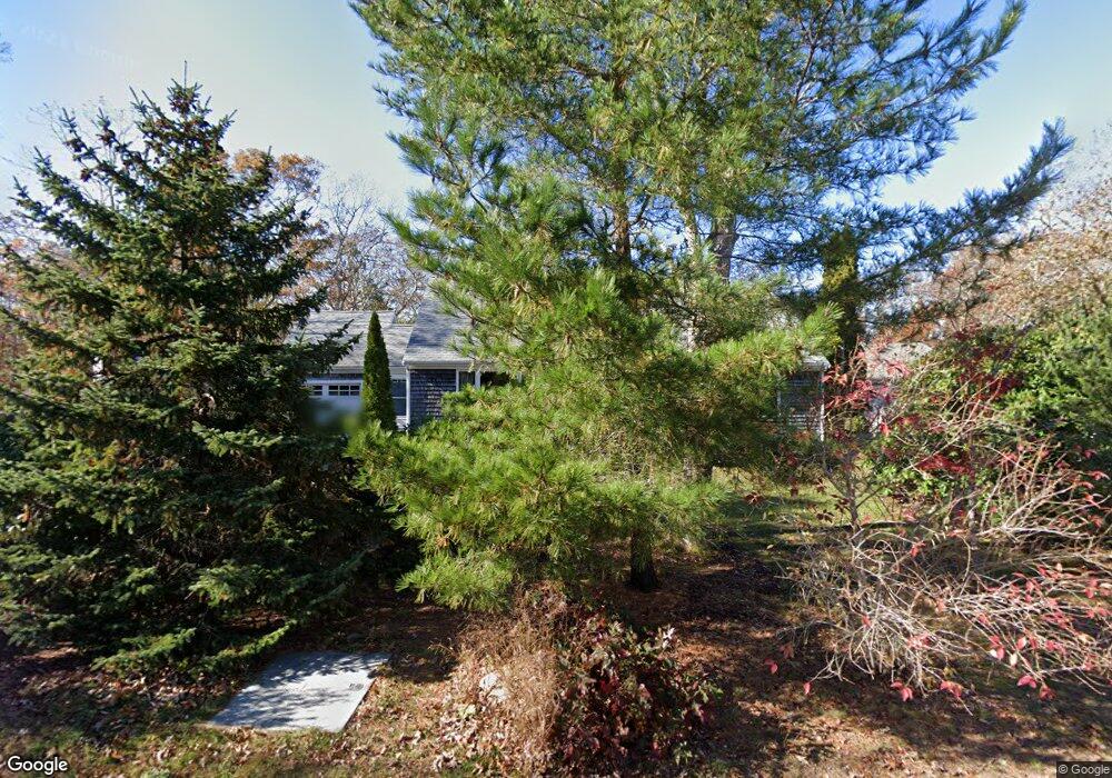 140 Canterbury Ln, Vineyard Haven, MA 02568 - photo 1