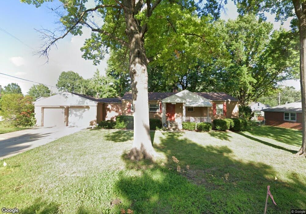 5701 Monrovia St, Shawnee, KS 66216 - photo 1