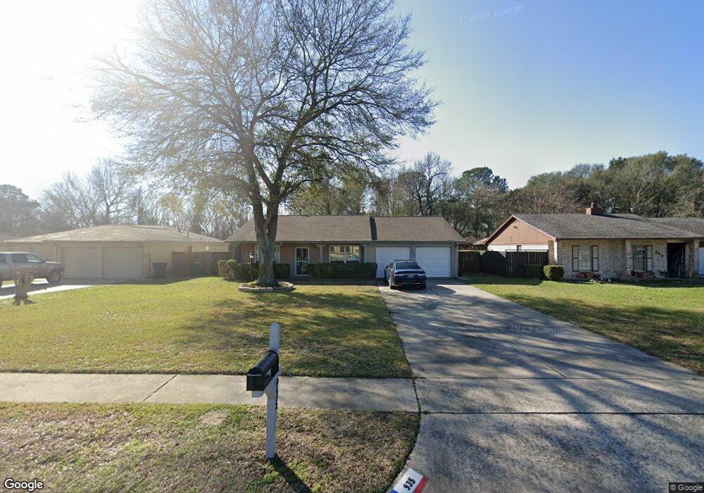 935 W Bertrand St, Houston, TX 77088 - photo 1