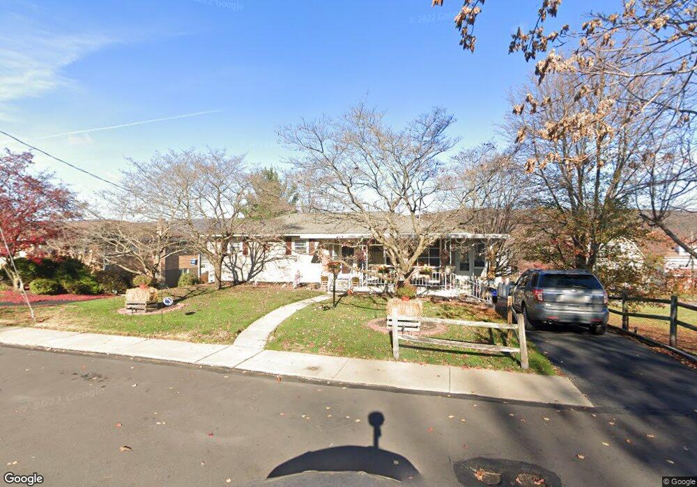 688 Pulaski St, Nanticoke, PA 18634 - photo 1