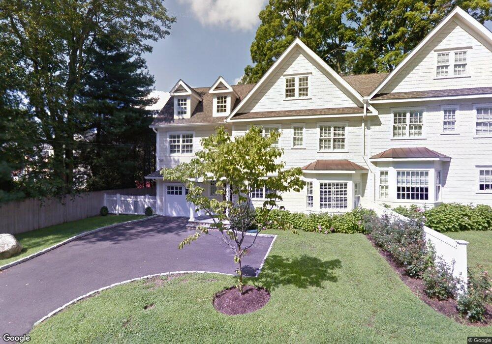 90 Hoyt St unit A, New Canaan, CT 06840 - photo 1