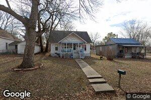 115 W Howard St, Caney, KS 67333
