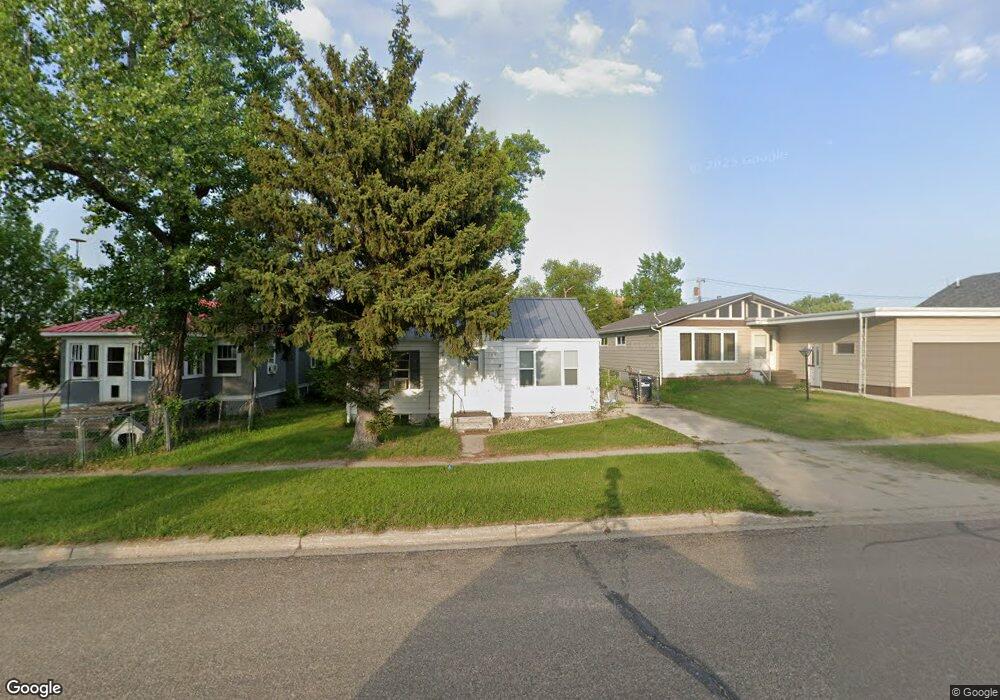 305 Eggert St, Turtle Lake, ND 58575 - photo 1