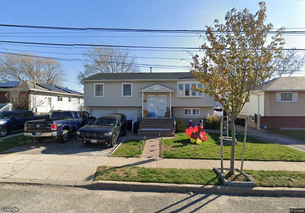 4065 Broadway, Island Park, NY 11558 - photo 1