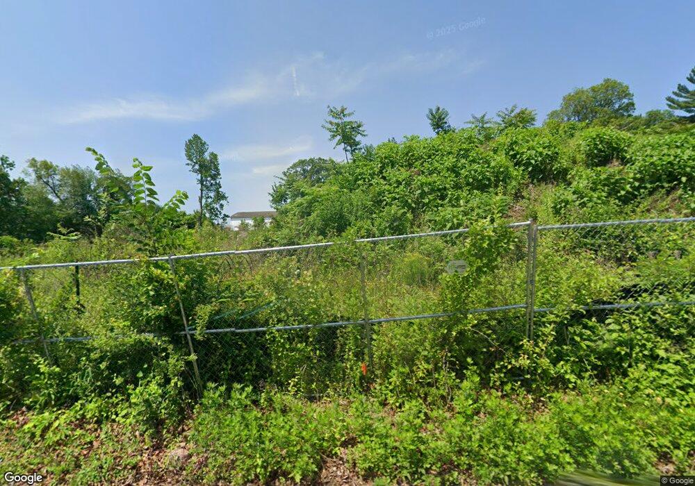 28 Marietta Dr, Pomona, NY 10970 - photo 1