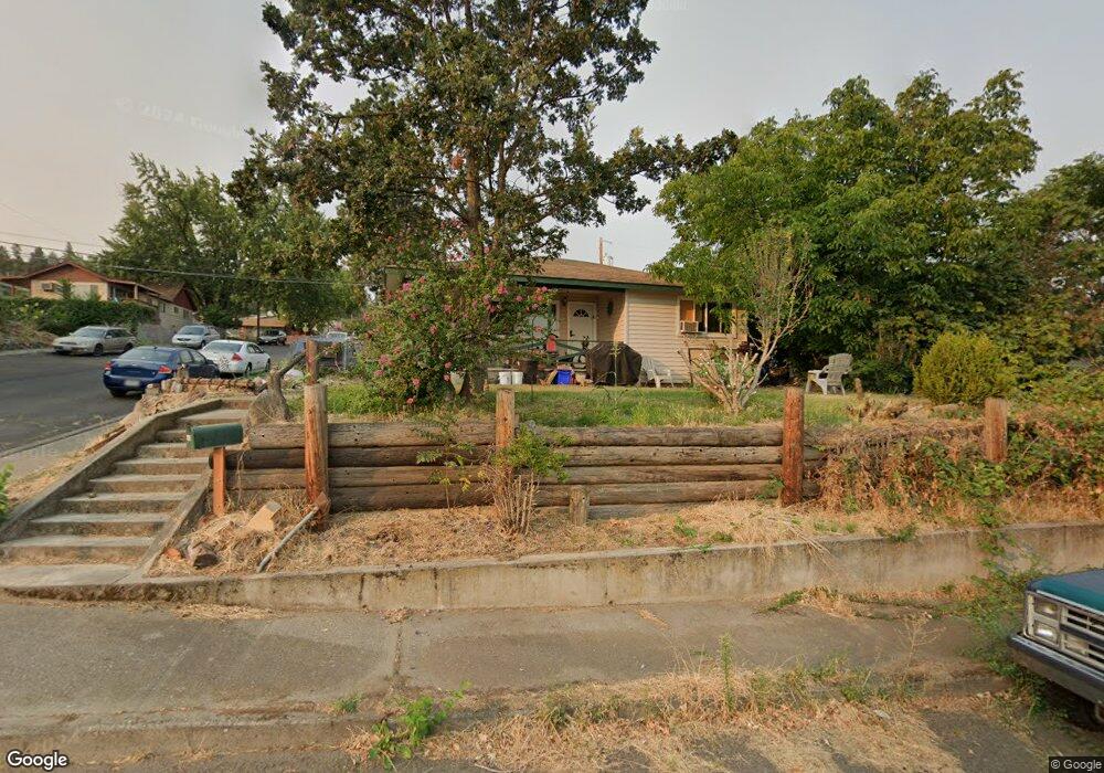 400 W 13th St, the Dalles, OR 97058 - photo 1