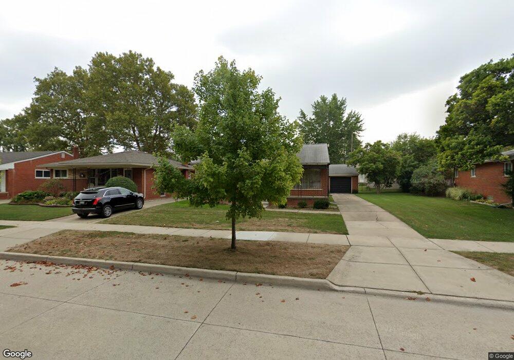 695 W Baker Ave, Clawson, MI 48017 - photo 1