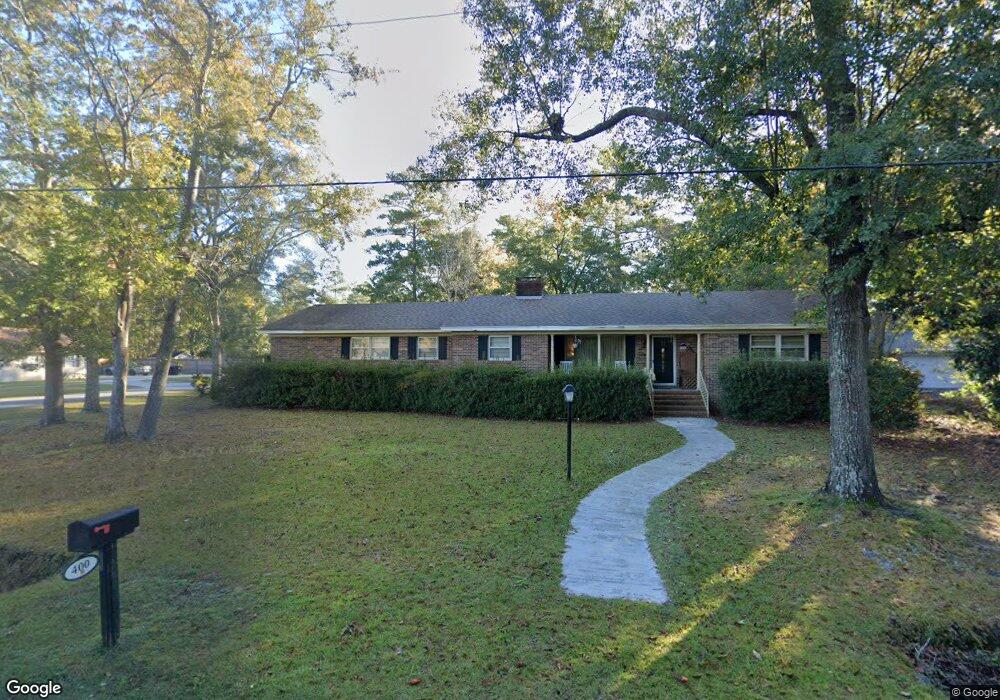 400 S Campbell St, Burgaw, NC 28425 - photo 1