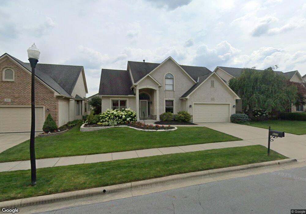 977 Augusta Glen Dr, Columbus, OH 43235 - photo 1