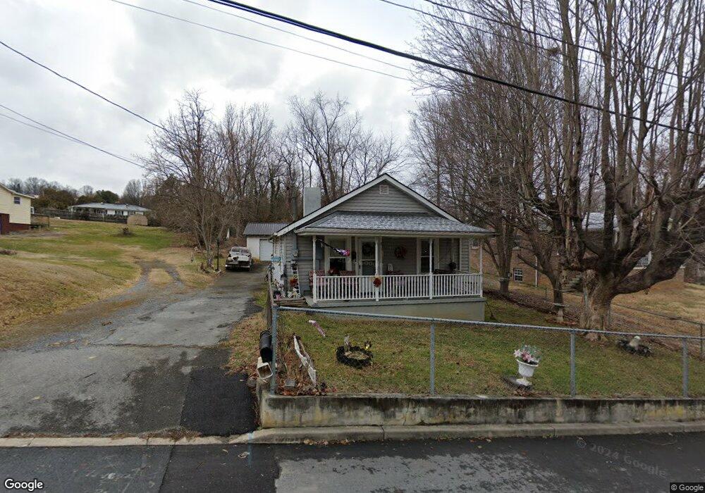 1701 Miami Dr, Johnson City, TN 37601 - photo 1