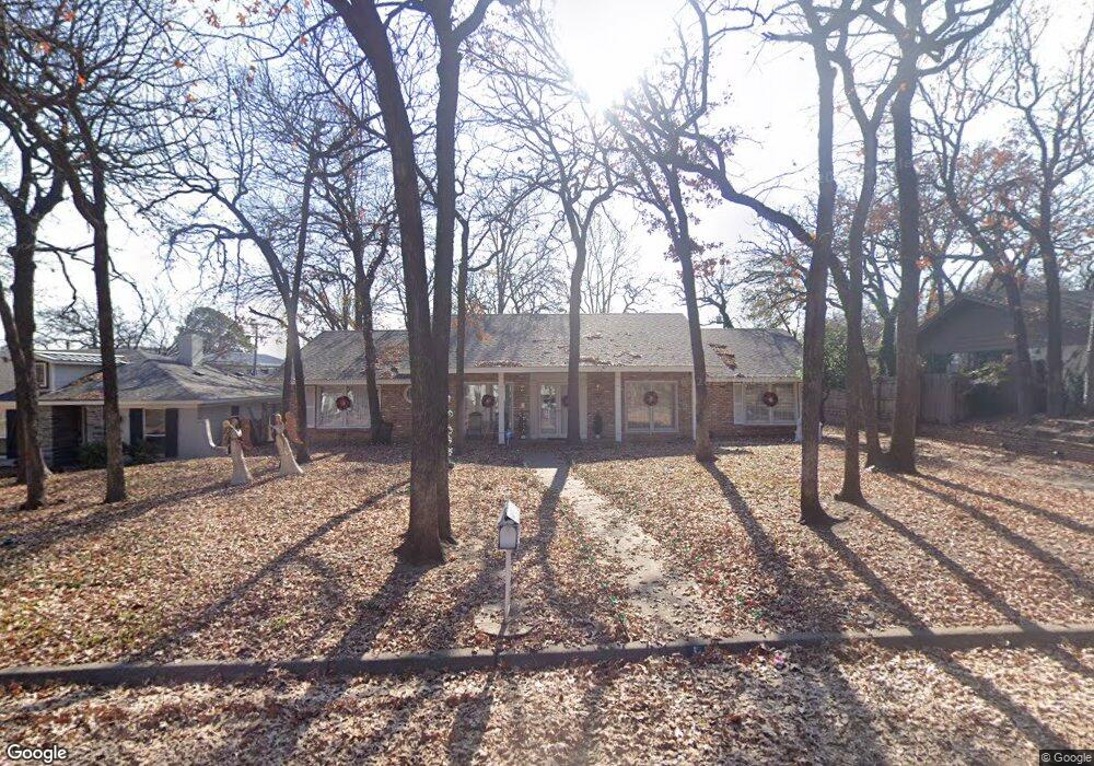 813 Wheelwood Dr, Hurst, TX 76053 - photo 1