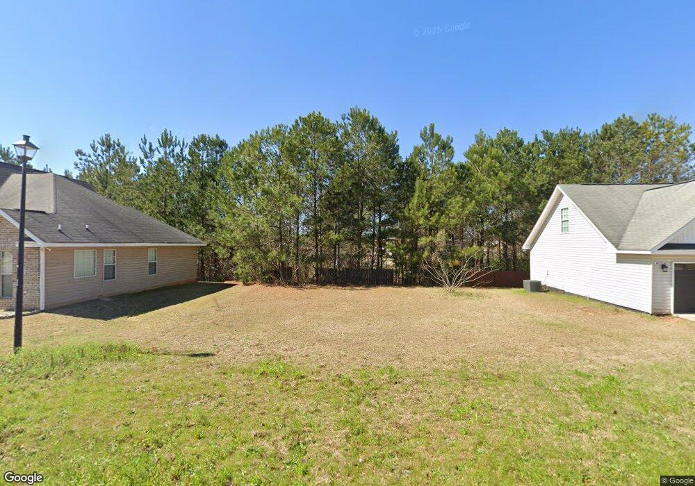 110 Wray St, Warner Robins, GA 31093 - photo 1