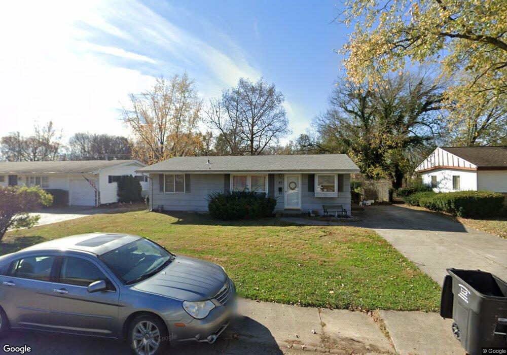 45 S Lakewood Dr, Effingham, IL 62401 - photo 1