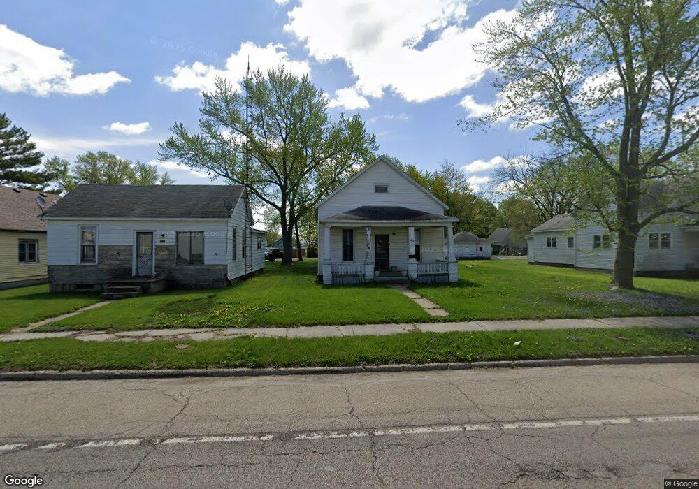 1416 N Kickapoo St, Lincoln, IL 62656 - photo 1