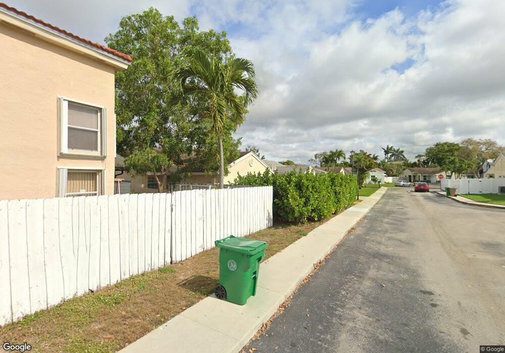 951 Seabrook Ave, Davie, FL 33325 - photo 1