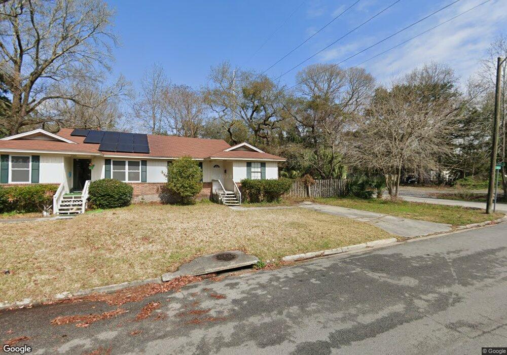 2334 E 43rd St, Savannah, GA 31404 - photo 1