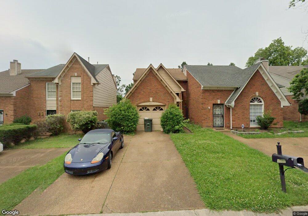 3565 Bishops Gate Dr, Memphis, TN 38115 - photo 1