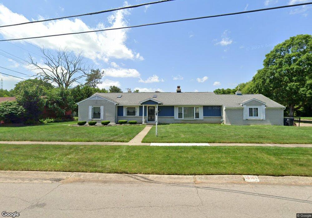 1810 Valley Ln, Flint, MI 48503 - photo 1