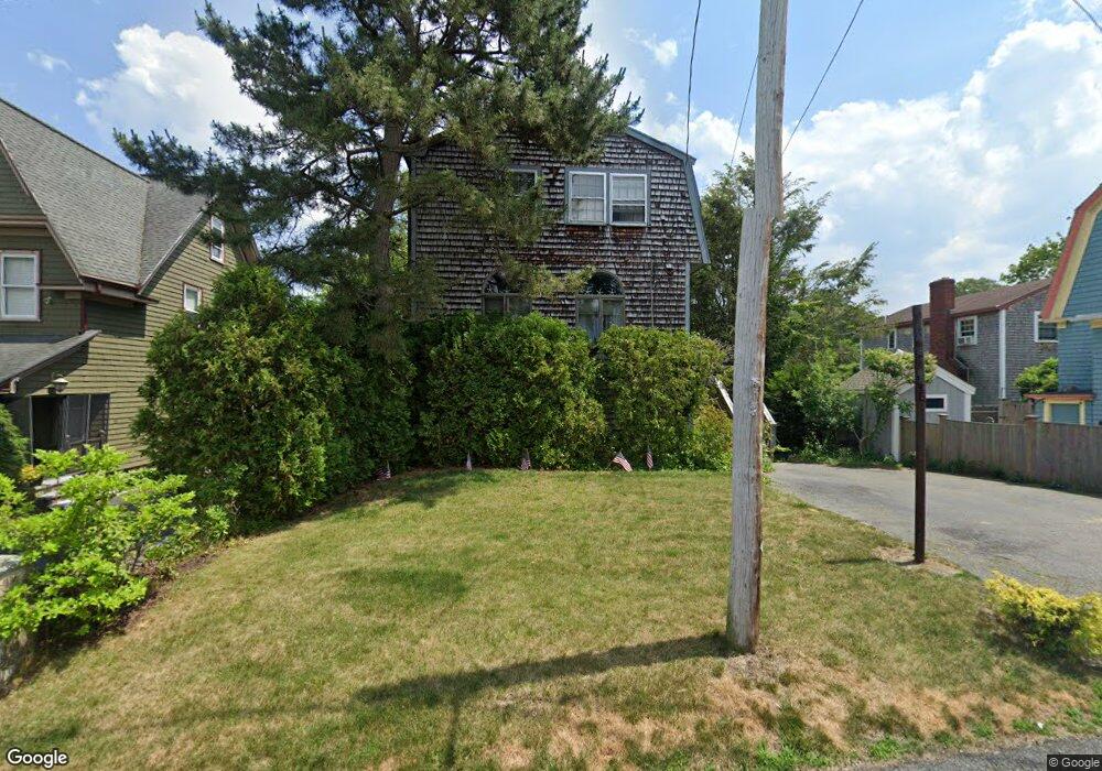 9 Stearns St, Swampscott, MA 01907 - photo 1