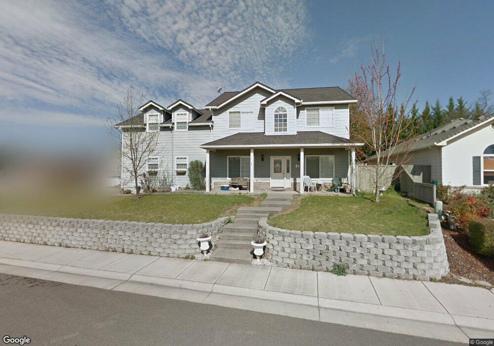 512 Ridgeway Ave, Central Point, OR 97502 - photo 1