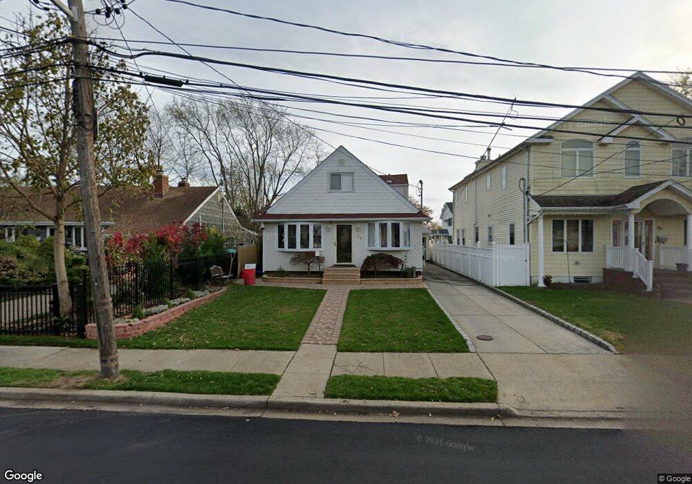 57 E Neptune Ave, Lindenhurst, NY 11757 - photo 1
