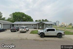 202 9th St NW, Wessington Springs, SD 57382