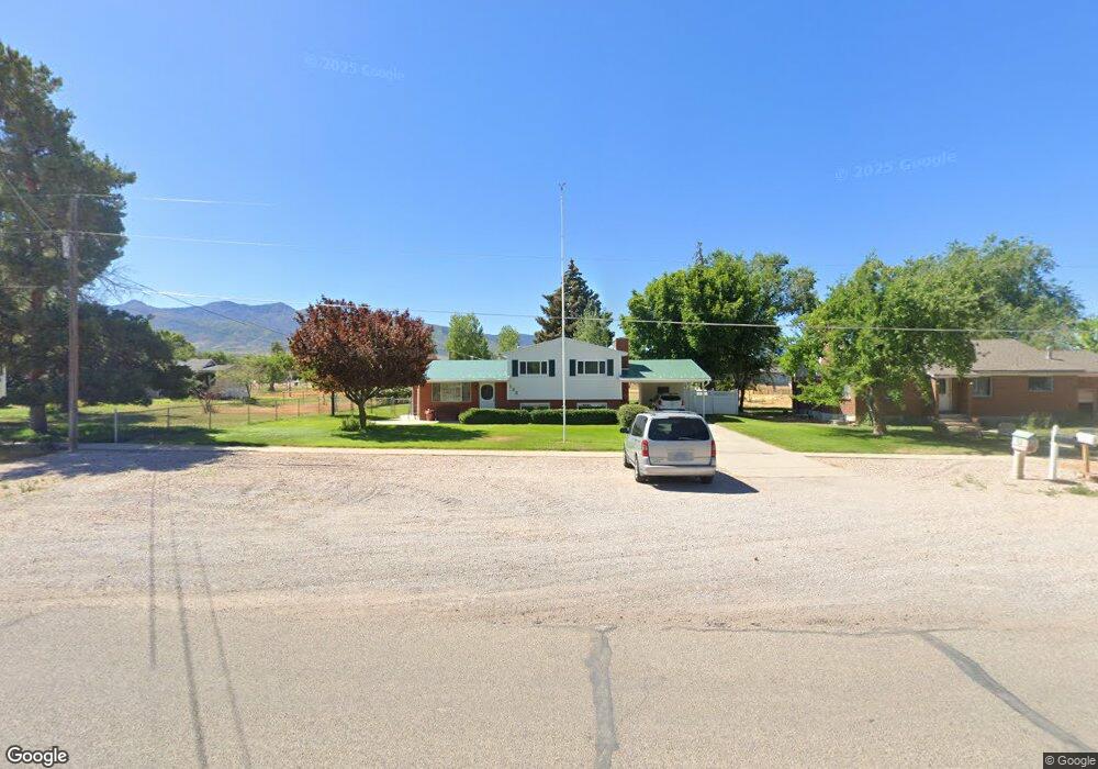 135 W 300 S, Fillmore, UT 84631 - photo 1
