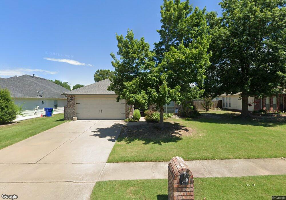 1316 W Utica St, Broken Arrow, OK 74011 - photo 1