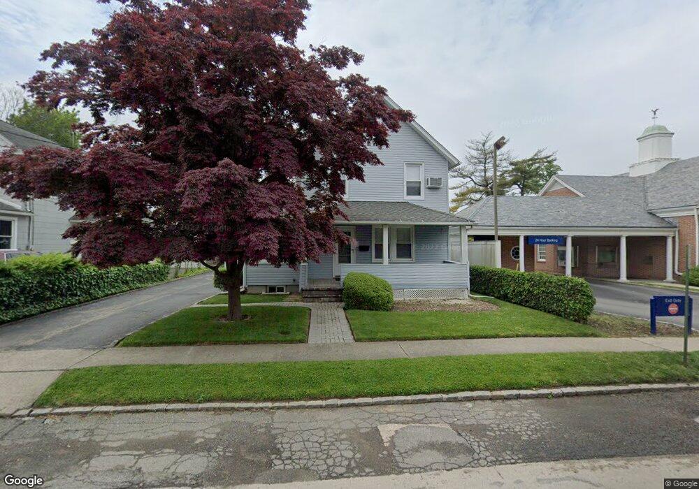 11 Locust St, Manhasset, NY 11030 - photo 1