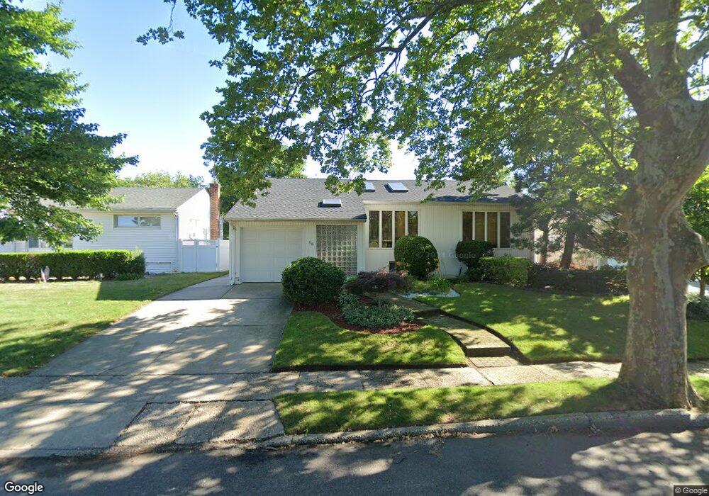 18 Eastwood Ln, Valley Stream, NY 11581 - photo 1