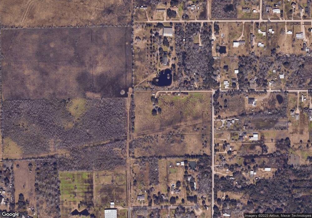 920 Childs St, Alvin, TX 77511 - photo 1