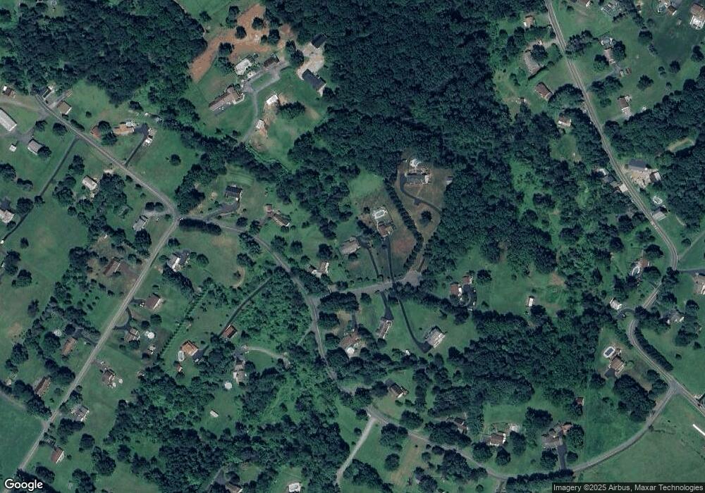 701 Bridle Path Ln, Boyertown, PA 19512 - photo 1