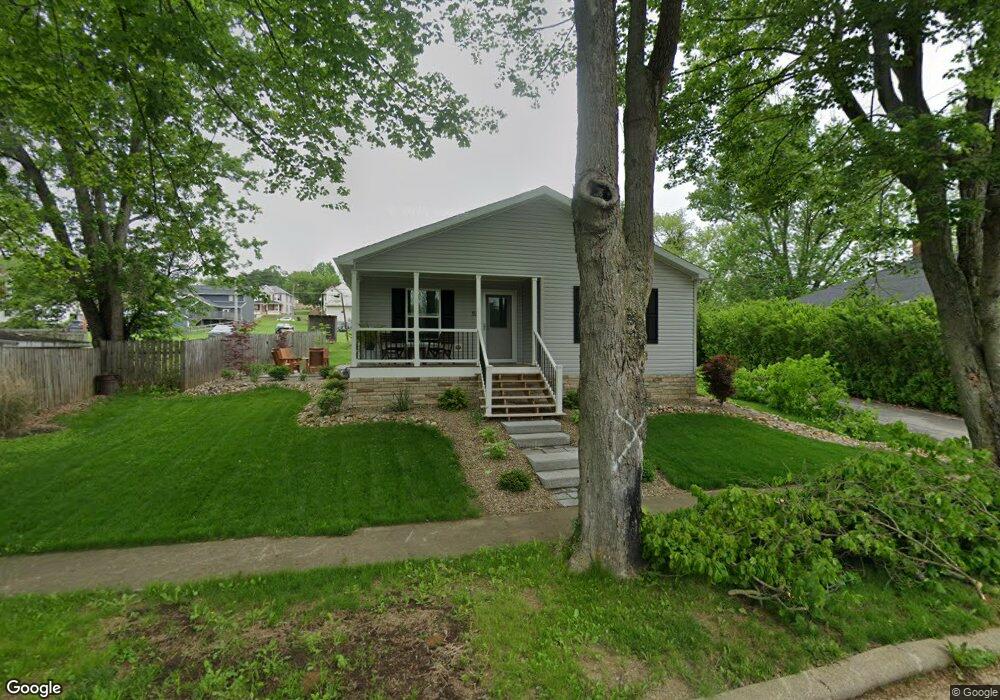 112 E Maple Ave, New Concord, OH 43762 - photo 1