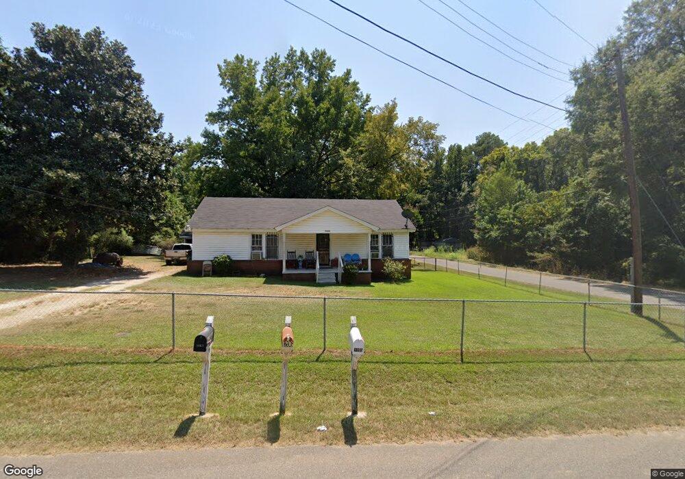 1210 Montgomery Ave, Bastrop, LA 71220 - photo 1