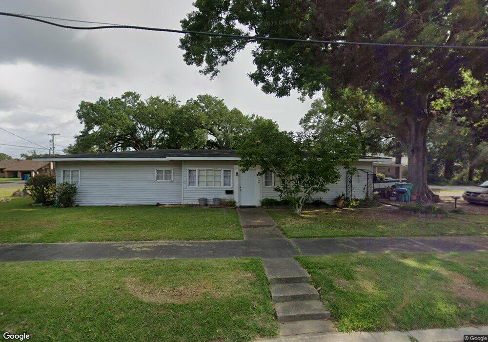 650 W Walnut Ave, Eunice, LA 70535 - photo 1