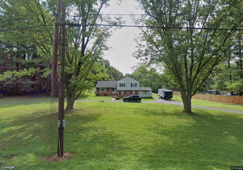 5647 Beverleys Mill Rd, Broad Run, VA 20137 - photo 1