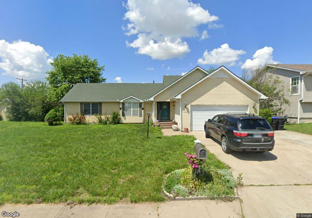 1414 SW 72nd Place, Topeka, KS 66619 - photo 1