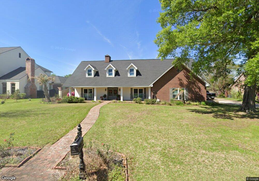 3724 Cobblestone Dr, Lake Charles, LA 70605 - photo 1