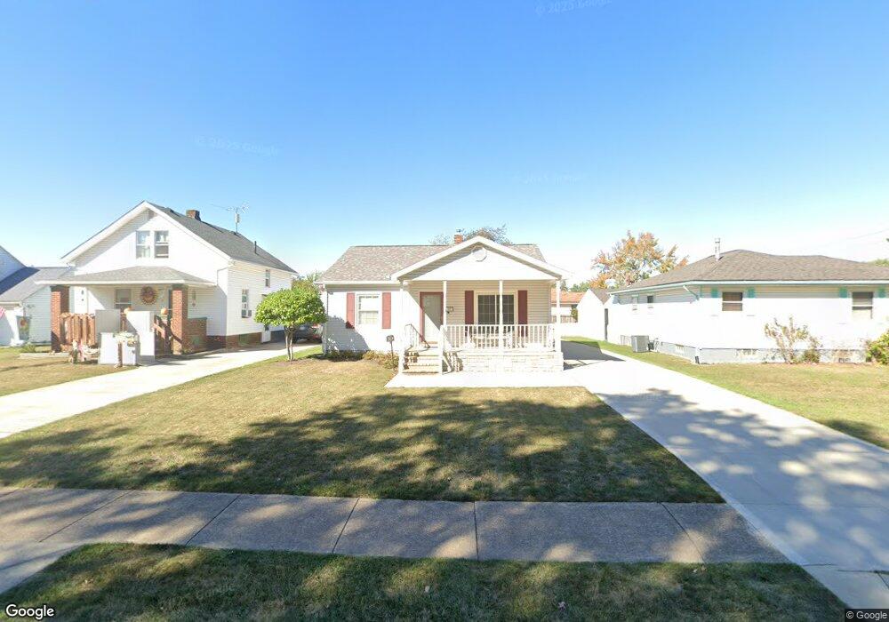 1687 E 36th St, Lorain, OH 44055 - photo 1