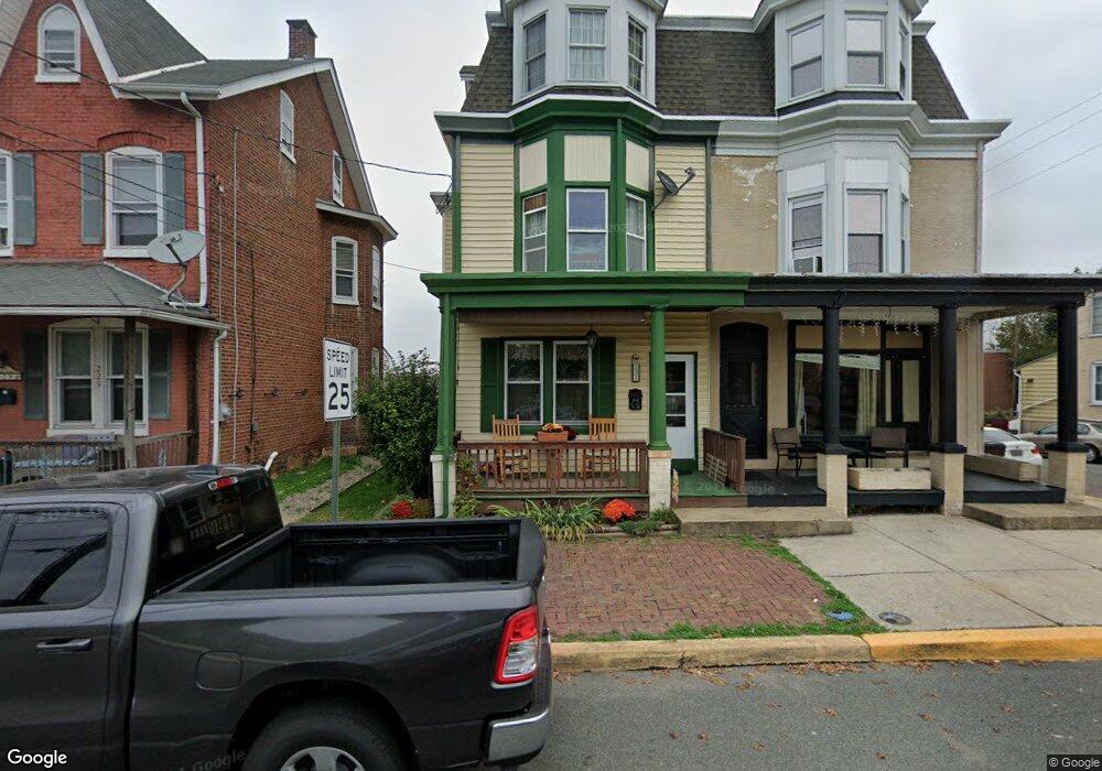 231 E 3rd St, Boyertown, PA 19512 - photo 1