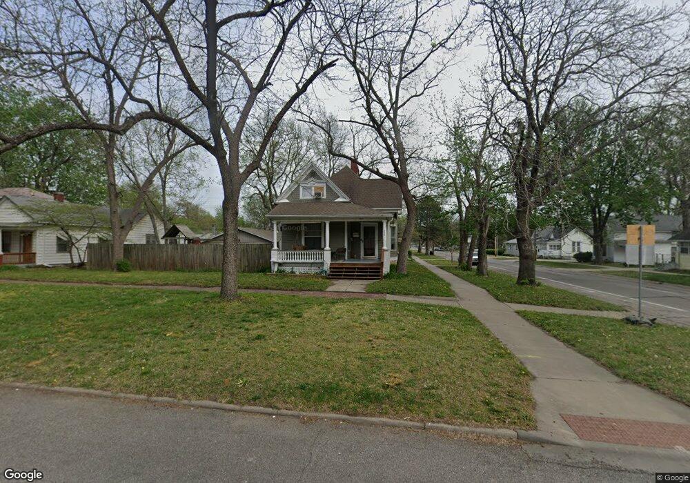 334 SW Fillmore St, Topeka, KS 66606 - photo 1