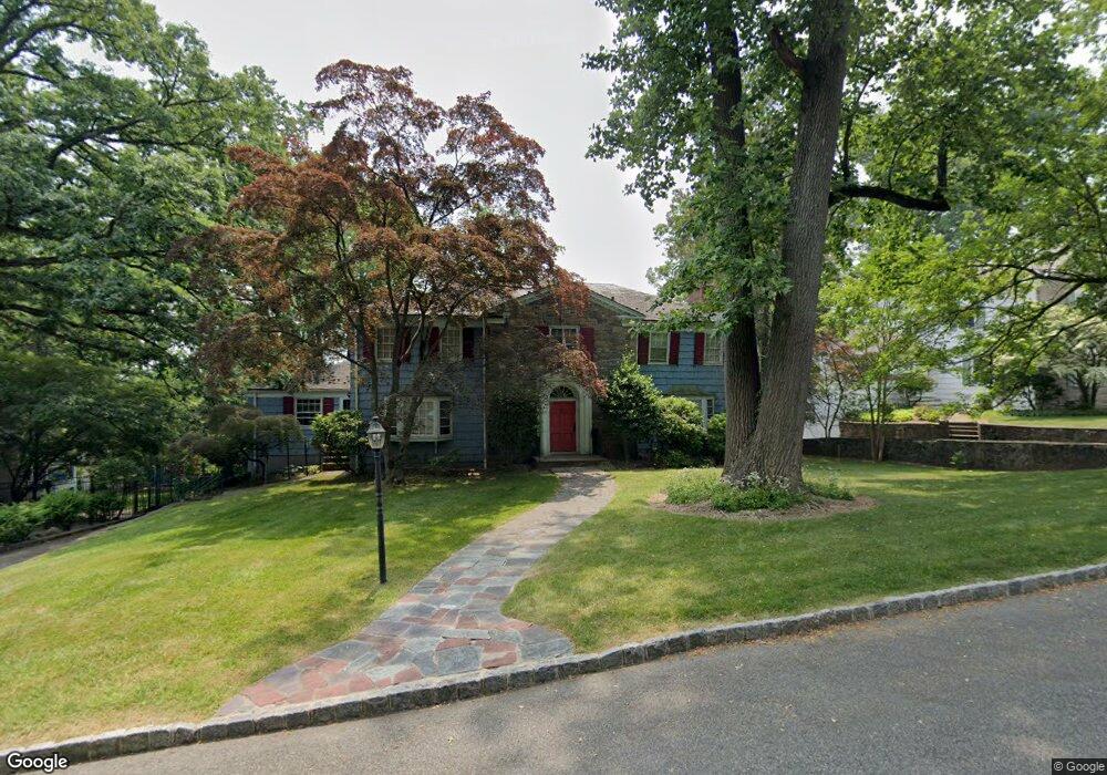 7 Crest Cir, South Orange, NJ 07079 - photo 1