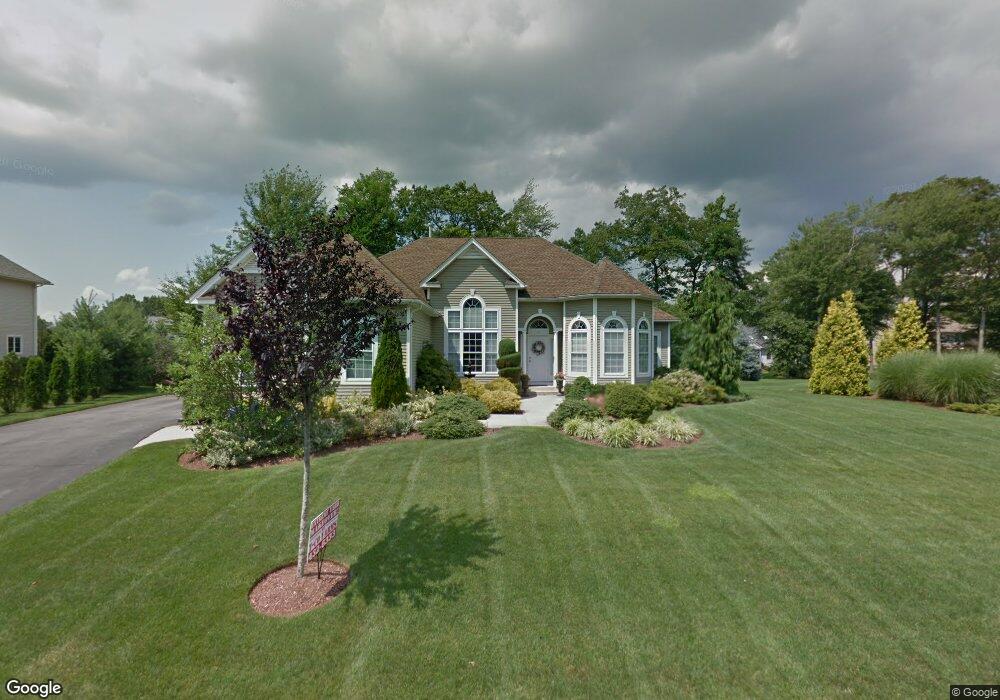 21 Lindsay Ln, Cranston, RI 02921 - photo 1