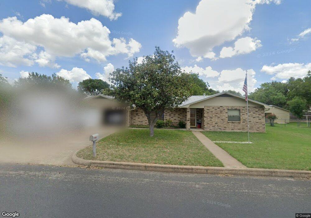 108 W Driftwood Dr, Fredericksburg, TX 78624 - photo 1