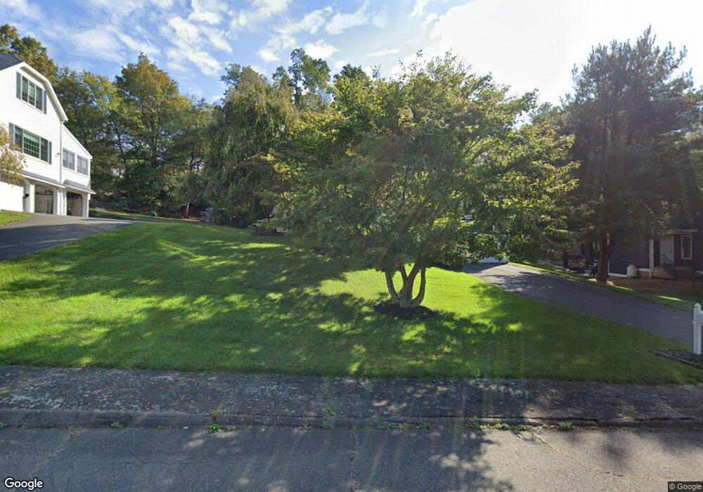 47 Country Club Woods Cir, Waterbury, CT 06708 - photo 1