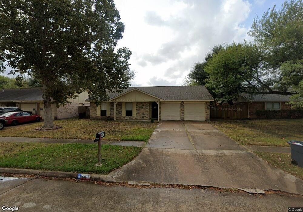 6903 Winding Trace Dr, Houston, TX 77086 - photo 1