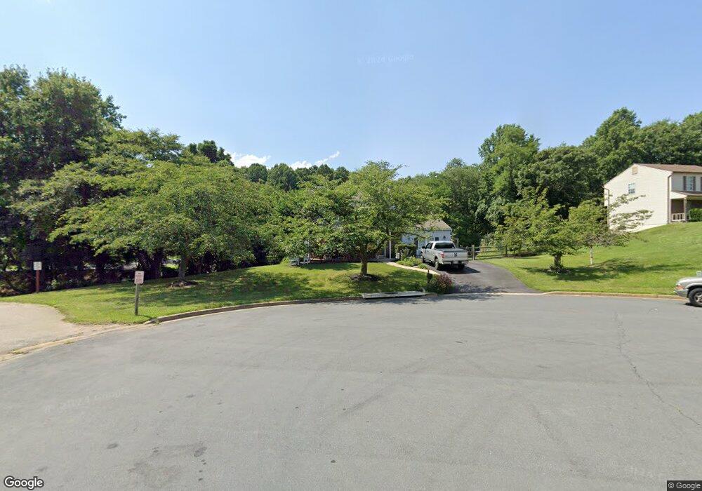 35 Blackburn Ct, Burtonsville, MD 20866 - photo 1