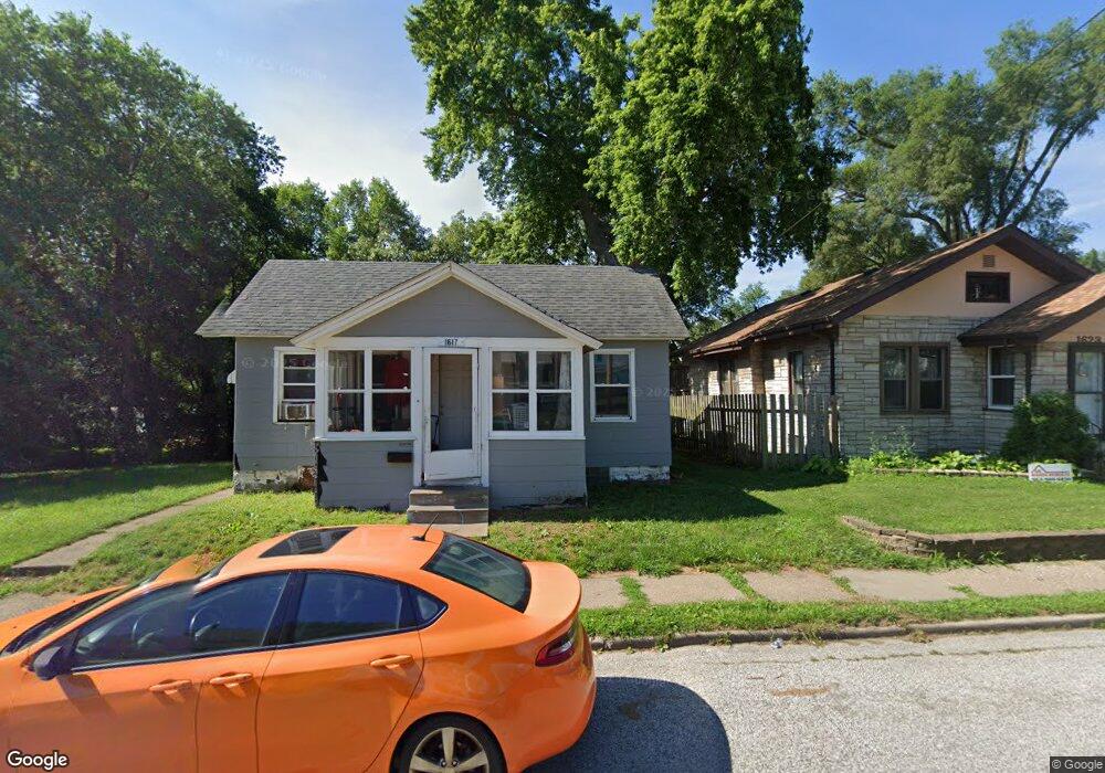 1617 W 16th St, Davenport, IA 52804 - photo 1