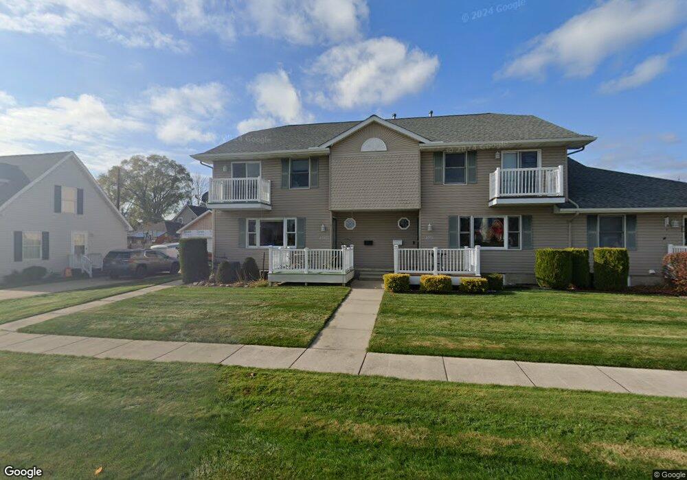 2737 Omar St unit B, 7, Port Huron, MI 48060 - photo 1